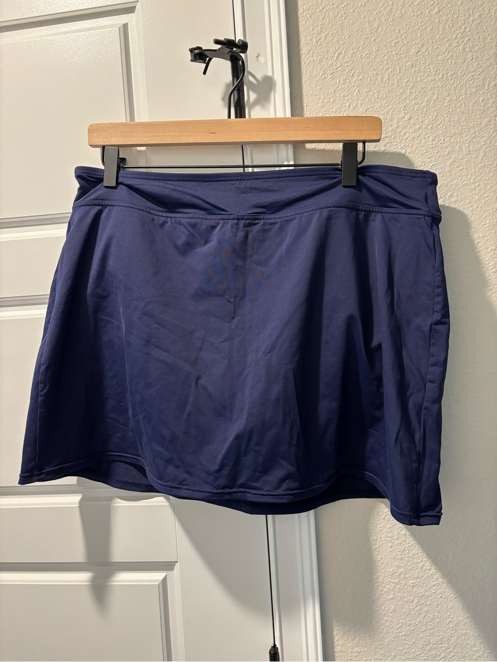 Lands End Women's Navy swim skirt bottom. Size 14